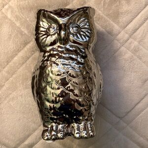 Silver Owl Figurine ceramic.  #09